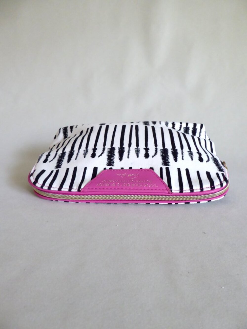 NEW ESTEE LAUDER COSMETIC BAG MAKE UP BAG TRAVEL BAG MASCARA WAND PRINT - Picture 8 of 10